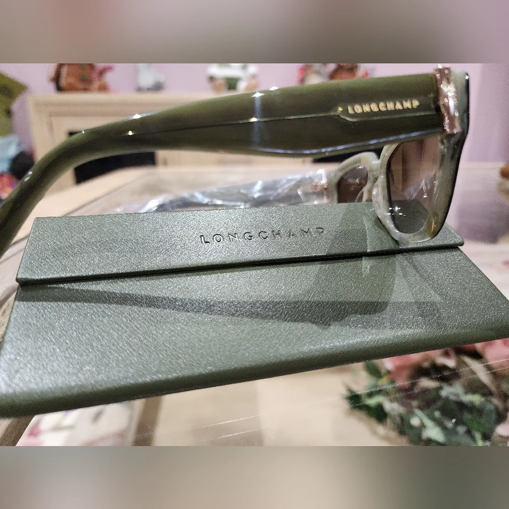 Longchamp Green Sunglasses Nrw With Case